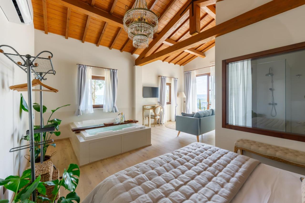Отель Antichi Casali Di Charme Орвието Экстерьер фото