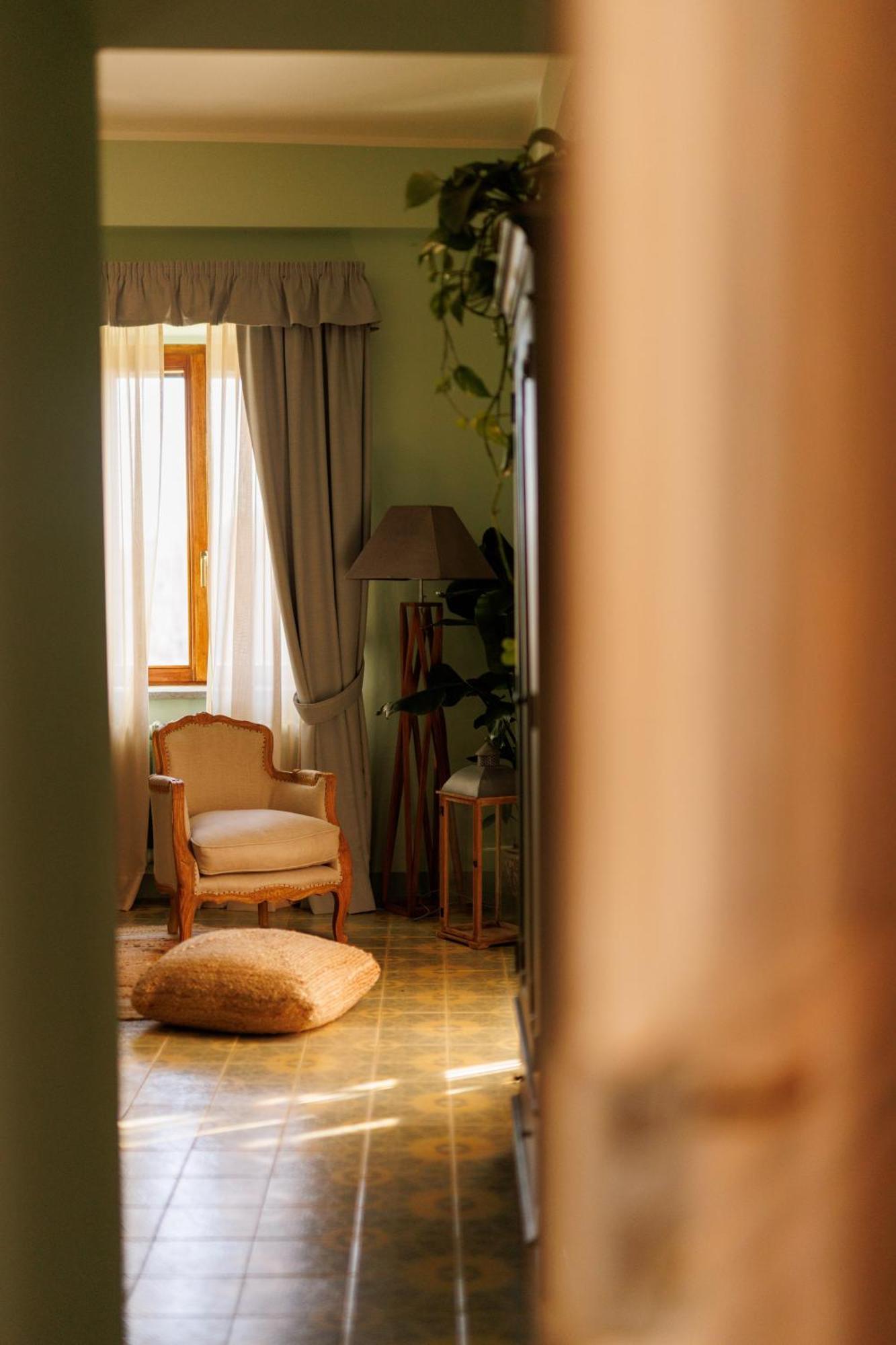 Отель Antichi Casali Di Charme Орвието Экстерьер фото