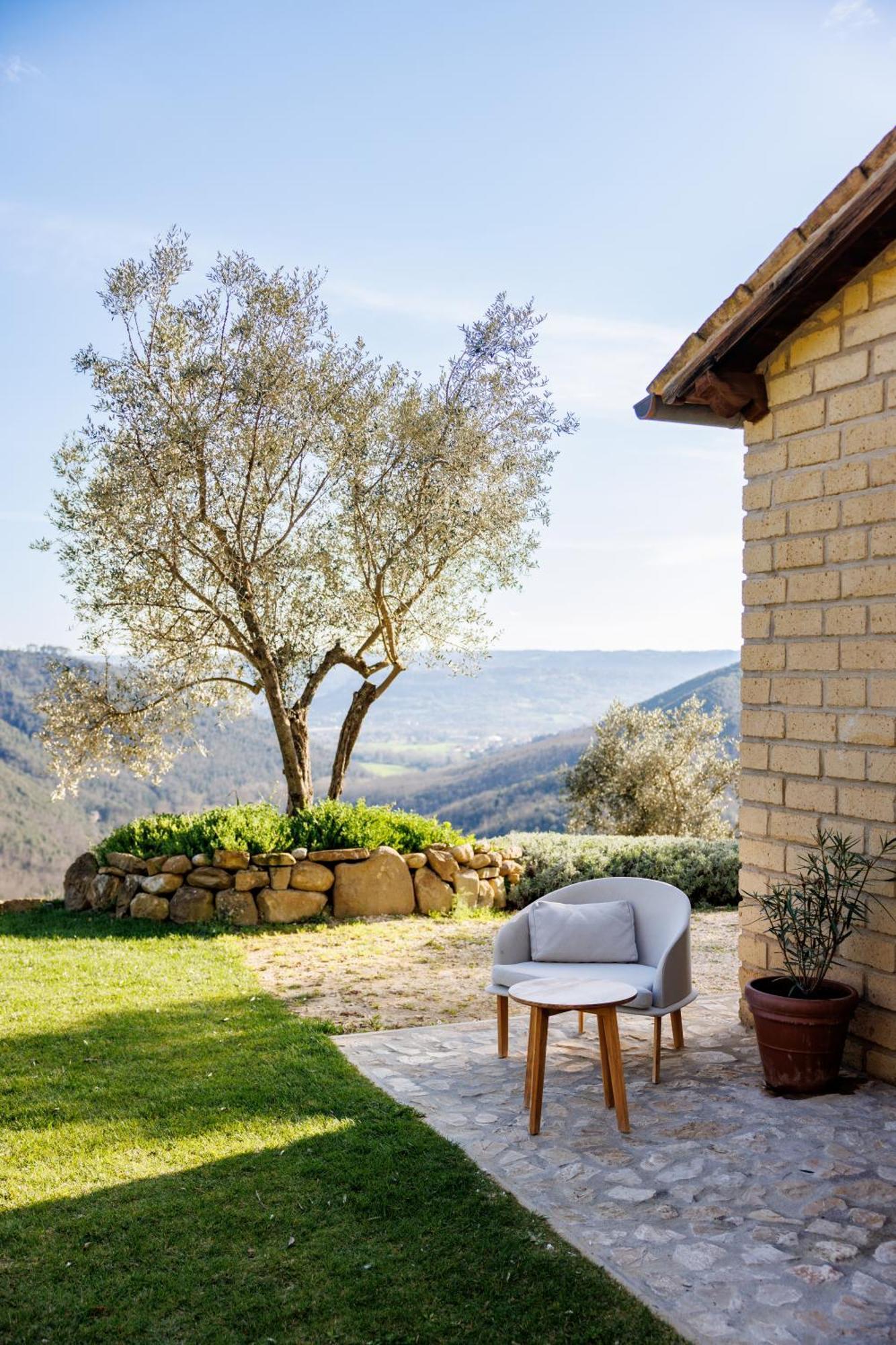 Отель Antichi Casali Di Charme Орвието Экстерьер фото