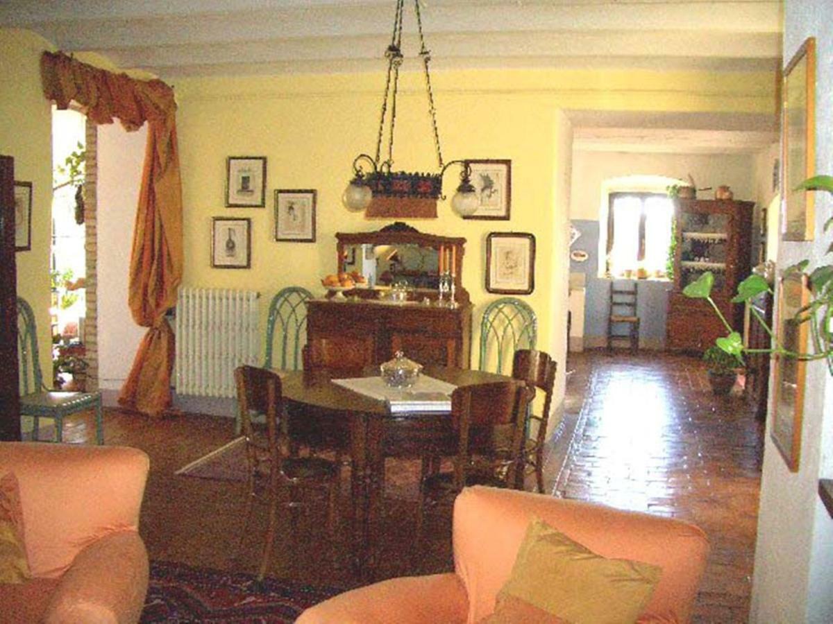 Отель Antichi Casali Di Charme Орвието Экстерьер фото